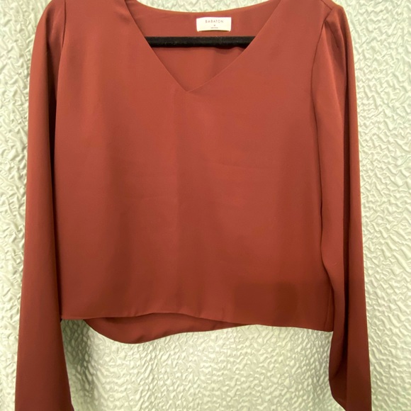 Aritzia Blouse - Picture 1 of 3